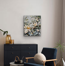 Load image into Gallery viewer, White magnolia No 25