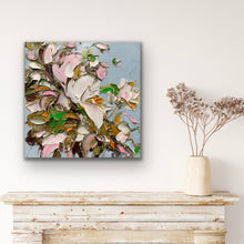 Load image into Gallery viewer, White magnolia No 5