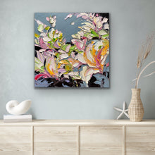 Load image into Gallery viewer, Bunch of love No 87
